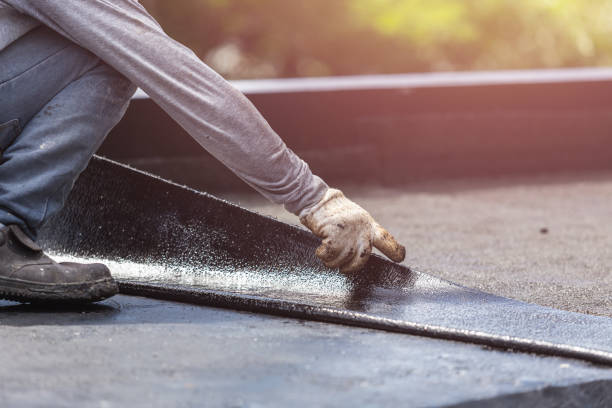 Professional Vapor Barrier Installation technician working in Triangle, VA